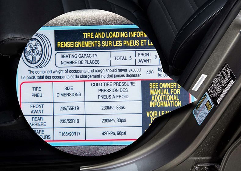 áp suất lốp xe tải in trên xe